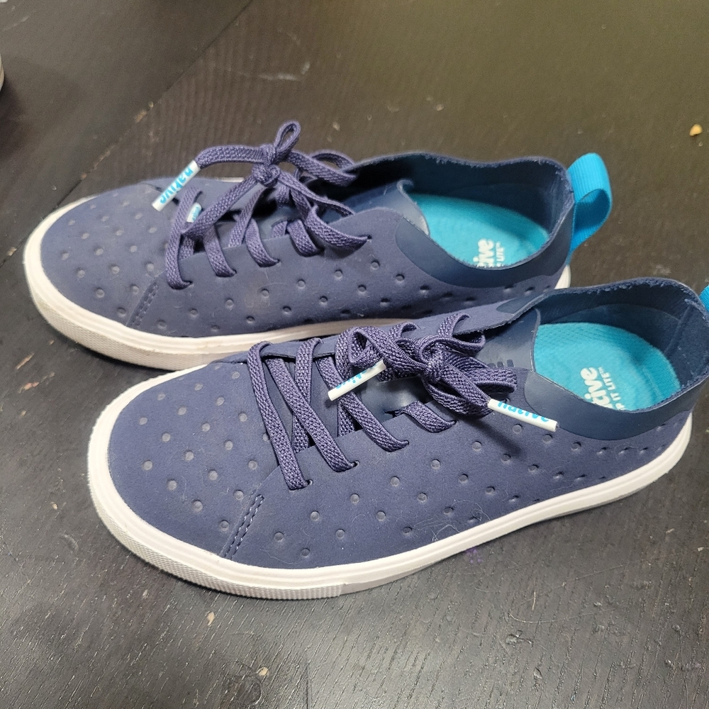 NEW Natives. Size 12C. Stretch laces.